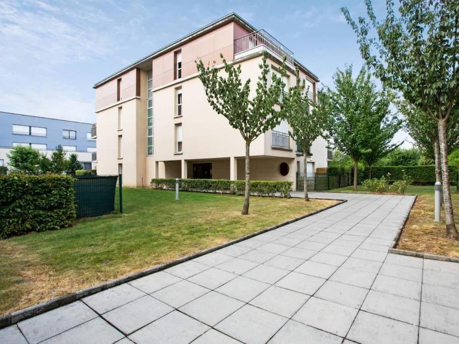 Les Paves De Prague - Appartement Pour 4 A 10 Minutes De Disneyland Paris 몽테브랭 외부 사진