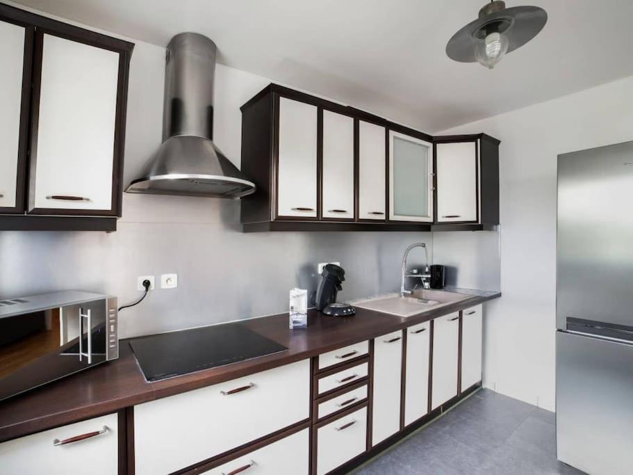 Les Paves De Prague - Appartement Pour 4 A 10 Minutes De Disneyland Paris 몽테브랭 외부 사진