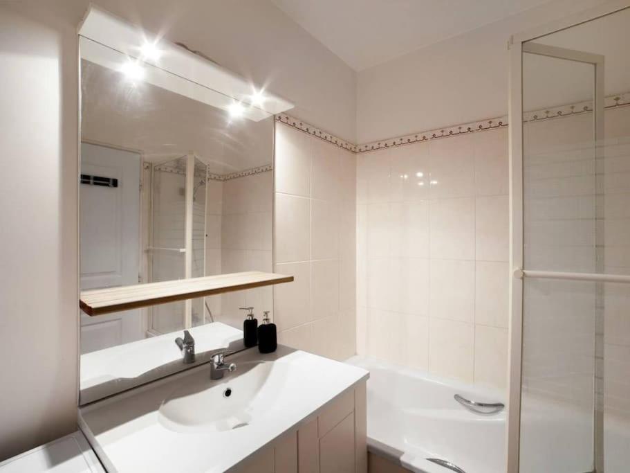 Les Paves De Prague - Appartement Pour 4 A 10 Minutes De Disneyland Paris 몽테브랭 외부 사진