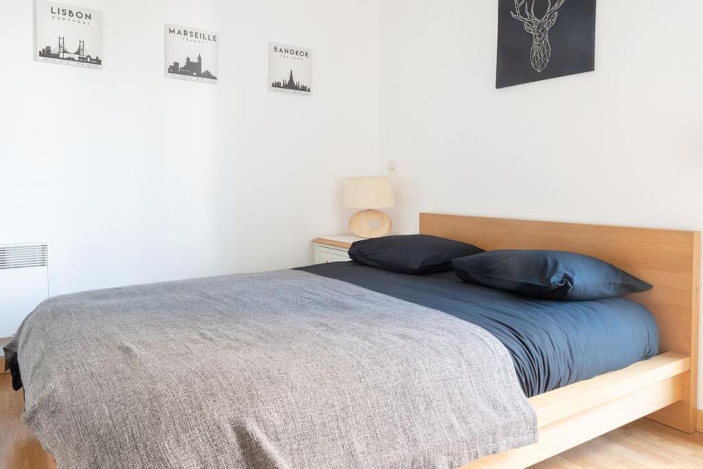 Les Paves De Prague - Appartement Pour 4 A 10 Minutes De Disneyland Paris 몽테브랭 외부 사진