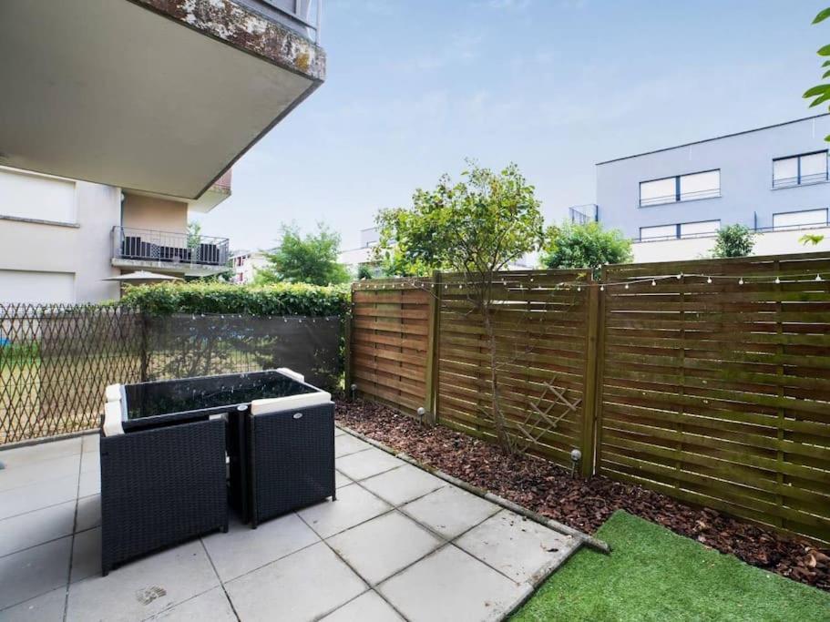 Les Paves De Prague - Appartement Pour 4 A 10 Minutes De Disneyland Paris 몽테브랭 외부 사진